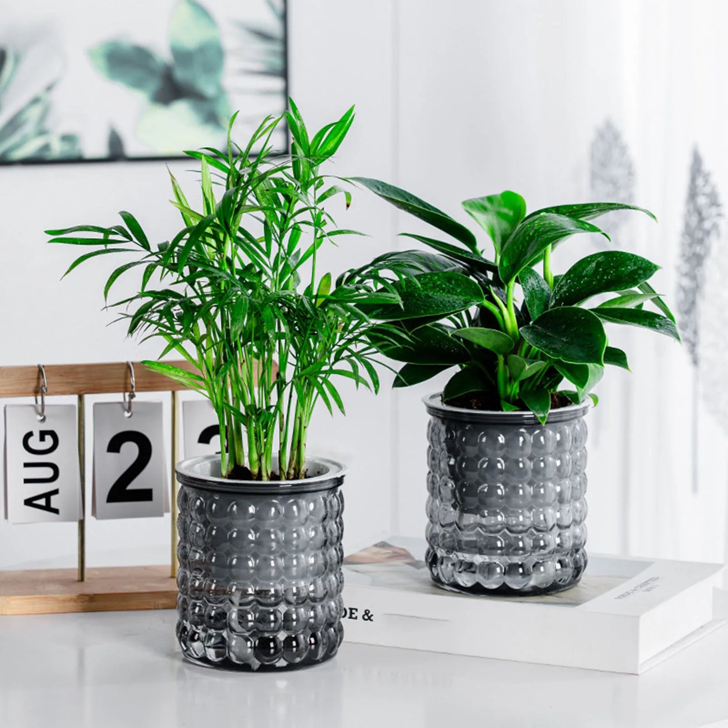 Self-Watering Flowerpot – Elegant Classic-Style Planter for Effortless Plant Care