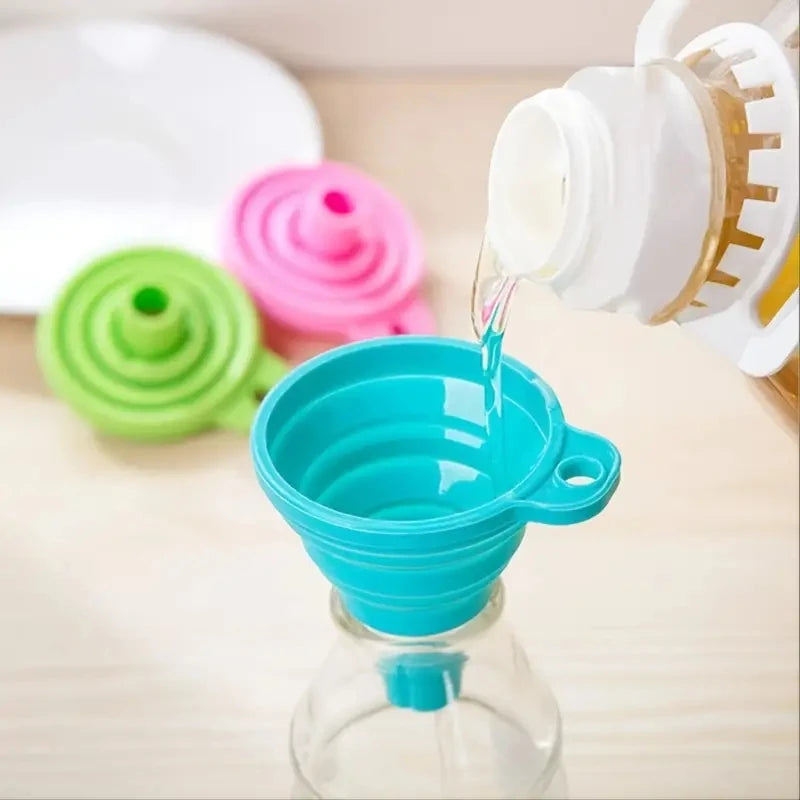 Silicone Collapsible Funnel – Foldable, BPA-Free & Heat-Resistant for Kitchen & Bottle Filling (1pc/3pcs)