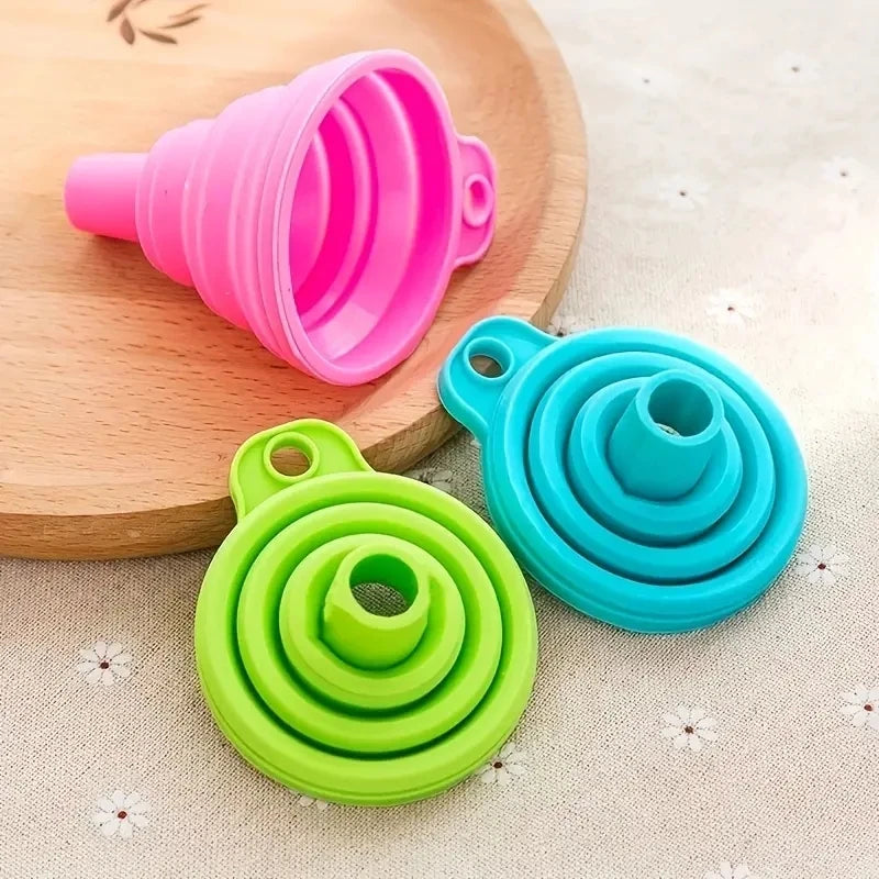 Silicone Collapsible Funnel – Foldable, BPA-Free & Heat-Resistant for Kitchen & Bottle Filling (1pc/3pcs)